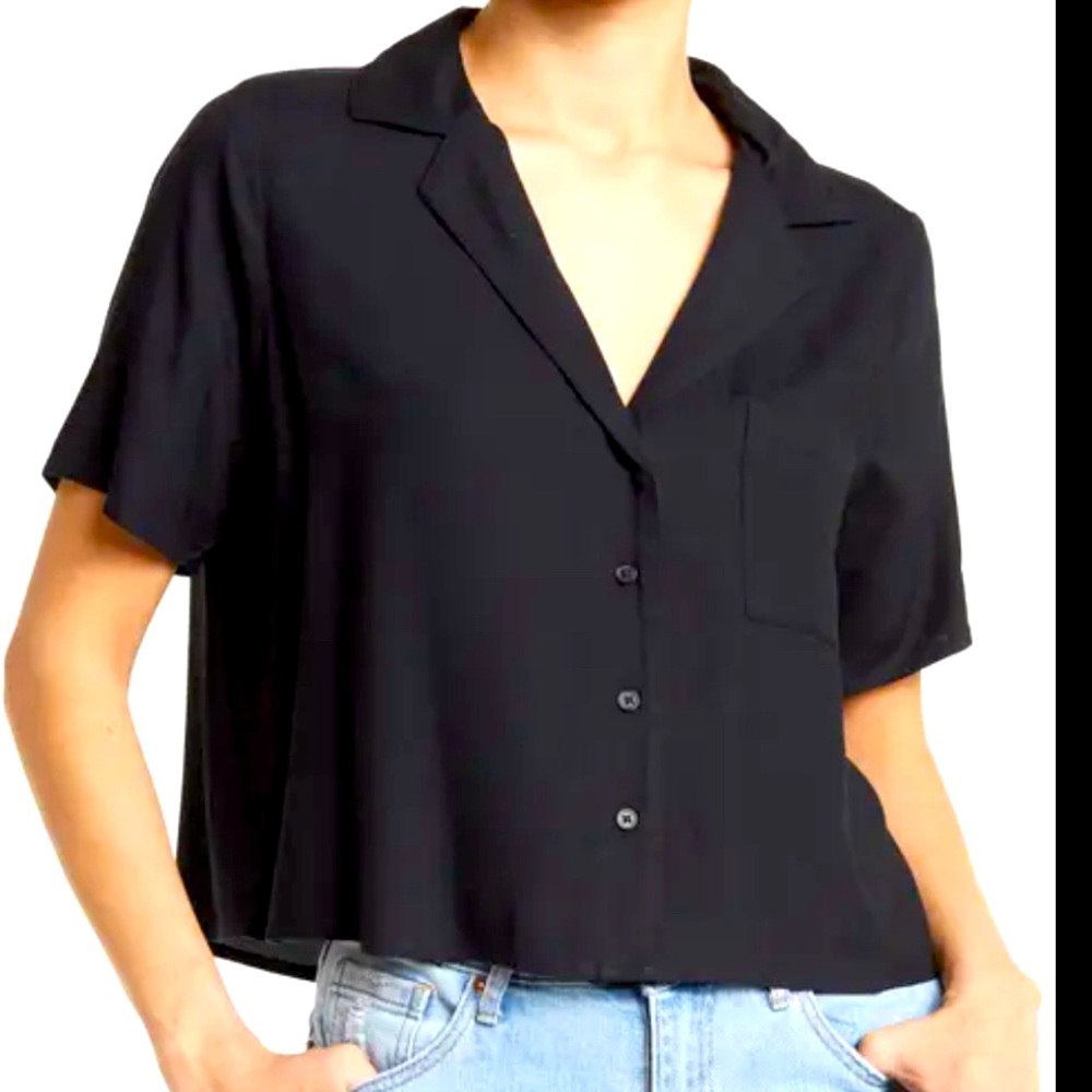 NWT Abound Crop button up